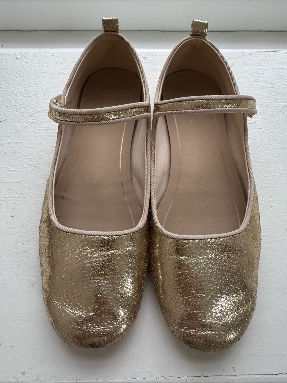 Gold Mary Janes by Zara, size 34 (2.5-3)